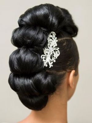 Bridal hair by Oma Gertrudes in Worcester, MA 01602 on Frizo