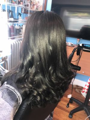Blow dry by Marcio Araujo at Mj hairstlyst in Quincy, MA 02169 on Frizo