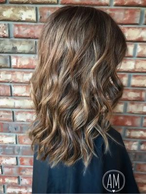 Highlights by Ashlee Mansell at Mansell Hair in Jasper, AL 35501 on Frizo