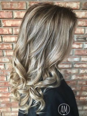 Highlights by Ashlee Mansell at Mansell Hair in Jasper, AL 35501 on Frizo