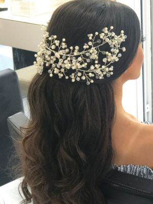 Bridal hair by Wasim Anwar in Van Nuys, CA 91401 on Frizo