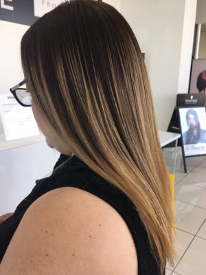 Keratin treatment by Dolled Up By Joe in Philadelphia, PA 19123 on Frizo