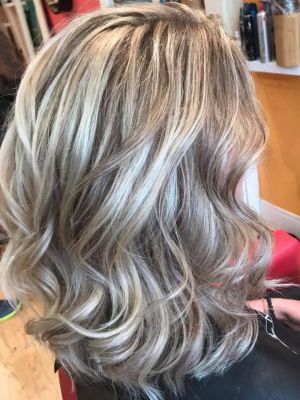 Highlights by Madeline Penny at K. Elizabeth Salon in Raleigh, NC 27605 on Frizo