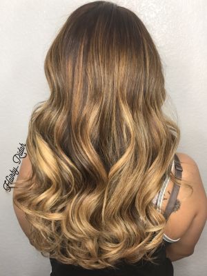 Balayage by Soraida Villagran in Las Vegas, NV 89108 on Frizo