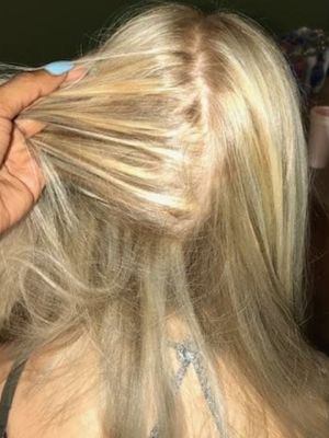 Highlights by Arriel Hunter at Hair Cuttery in Evergreen Park, IL 60805 on Frizo