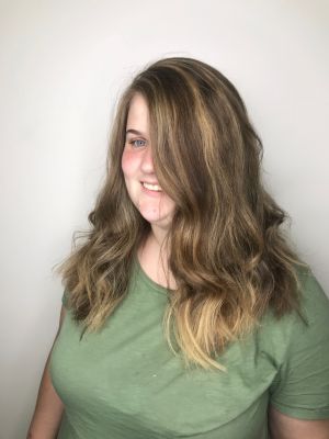 Partial highlights by Summer Rowan at The Color Bar in Gaffney, SC 29341 on Frizo