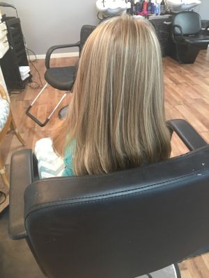 Partial highlights by Cassi Montecalvo at Salon Wren in Andersonville, TN 37705 on Frizo
