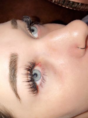 Eyelash extensions by Alana Kubiski at Chat Noir Salon in Providence, RI 02906 on Frizo