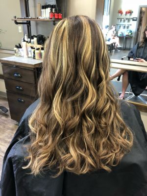 Balayage by Cayley Trutt at Salon StyLush in Findlay, OH 45840 on Frizo