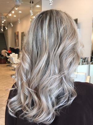 Balayage by Luiz Antonio at Arte Salon in New York, NY 10012 on Frizo