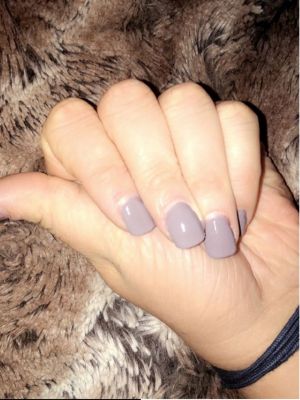 Gel nails by Anwen Schultz in Cincinnati, OH 45215 on Frizo