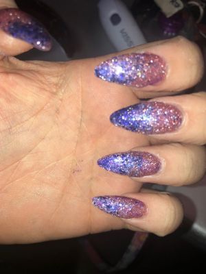 Gel nails by Anwen Schultz in Cincinnati, OH 45215 on Frizo