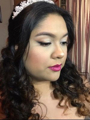 Bridal makeup by Anabel James in Pearland, TX 77581 on Frizo