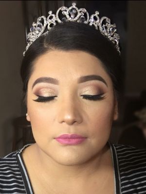 Bridal makeup by Anabel James in Pearland, TX 77581 on Frizo