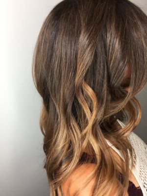 Balayage by Nicole  Boyle at Mane Tribe Salon in Thousand Oaks, CA 91360 on Frizo