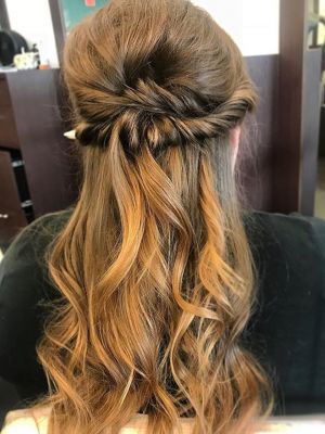 Updo by Montanna Wilson at Montanna Hair INC in Frisco, TX 75034 on Frizo