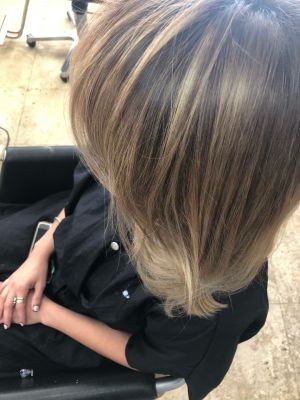 Balayage by Stylezby Foxx at The Parlour Nolita Beauty Lounge in West Palm Beach, FL 33407 on Frizo
