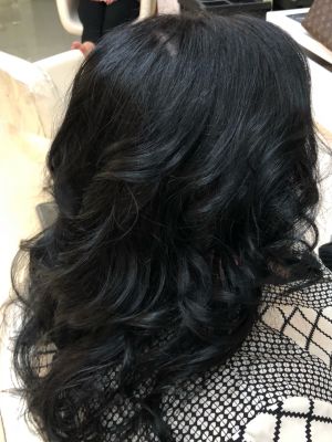 Blow dry by Stylezby Foxx at The Parlour Nolita Beauty Lounge in West Palm Beach, FL 33407 on Frizo