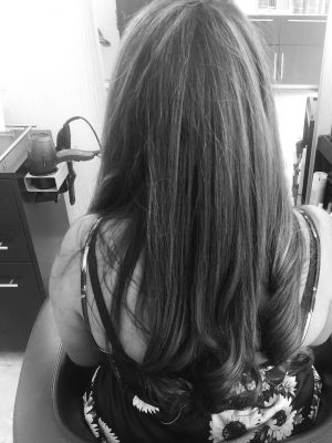 Blow dry by Stylezby Foxx at The Parlour Nolita Beauty Lounge in West Palm Beach, FL 33407 on Frizo
