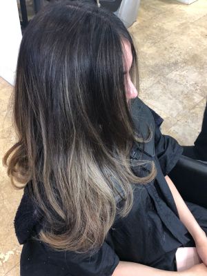 Color correction by Stylezby Foxx at The Parlour Nolita Beauty Lounge in West Palm Beach, FL 33407 on Frizo