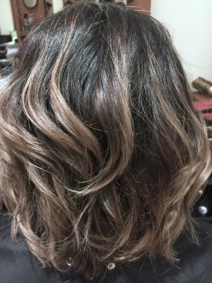 Balayage by Mariana Musarliyska at Bubbles in Woodbridge, VA 22192 on Frizo