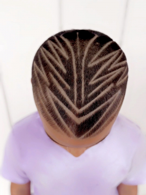 Kids haircut by Moe Ar in Dallas, TX 75208 on Frizo