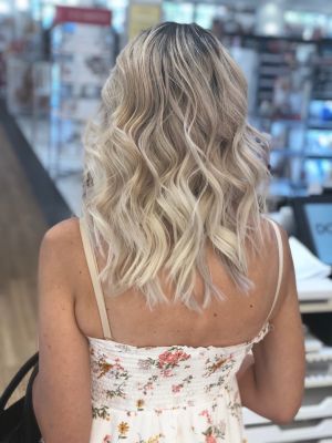 Balayage by Tami Forbis at The Apothecary Salon in Scottsdale, AZ 85260 on Frizo