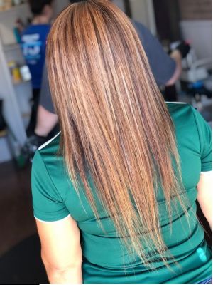 Highlights by Tiffanie Bishop at Wicked Beauty in Waxahachie, TX 75165 on Frizo