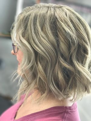 Highlights by Daniel Borris at The Salon at Ulta Beauty in Yukon, OK 73099 on Frizo