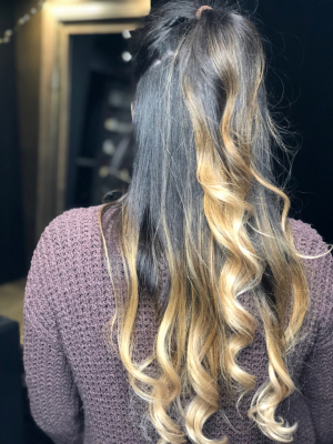 Balayage by Nicolette Leasure at Blades&Bottles in Modesto, CA 95354 on Frizo