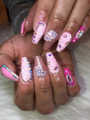 Gel nails by Francesca Ramos at Dera Ebele's Nail Boutique in Franklin Square, NY 11010 on Frizo