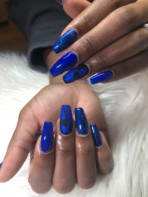Shellac manicure by Francesca Ramos at Dera Ebele's Nail Boutique in Franklin Square, NY 11010 on Frizo