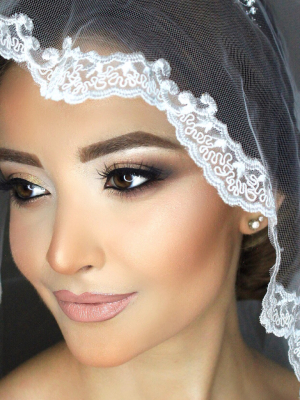 Bridal makeup by Armine Mkanyan in Glendale, CA 91205 on Frizo
