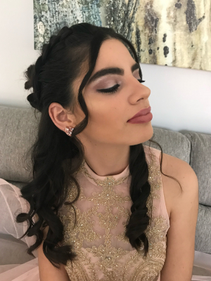 Prom makeup by Karina Perez in Miami, FL 33184 on Frizo