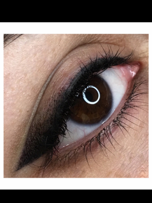 Permanent makeup eyes top by Maya Zarova at Eyes&BrowsStudio in Austin, TX 78746 on Frizo