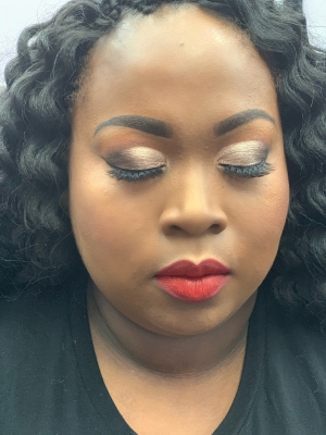 Evening makeup by Dechelle Roan in Dallas, TX 75241 on Frizo