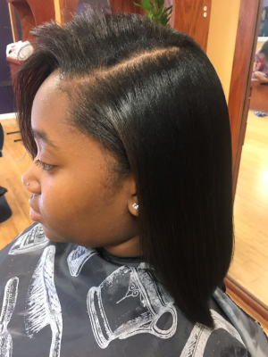 Blow out by Tiffany Parker in Houston, TX 77024 on Frizo