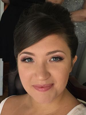 Bridal makeup by Laisha Rivera in Brooklyn, NY 11207 on Frizo