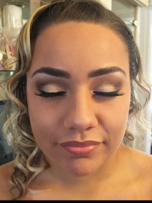 Bridal makeup by Laisha Rivera in Brooklyn, NY 11207 on Frizo