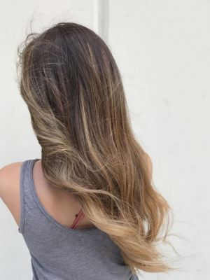Ombre by Alexis Medina at Bliss in Miami, FL 33143 on Frizo