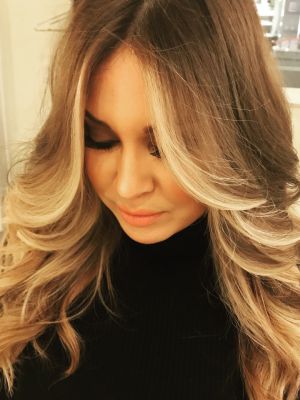 Blow dry by Dana Corbin-Pacheco at Chaz Upscale Salon in New York, NY 10030 on Frizo