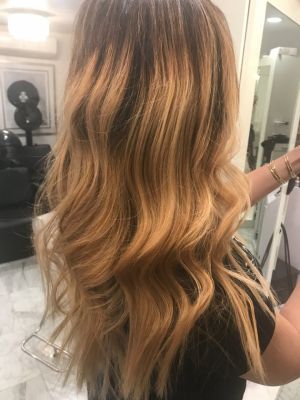 Extensions by Dana Corbin-Pacheco at Chaz Upscale Salon in New York, NY 10030 on Frizo