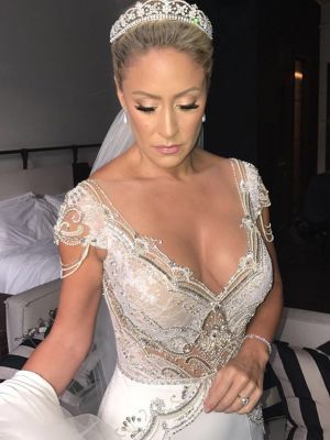 Bridal makeup by Vjollca Broja in Brooklyn, NY 11230 on Frizo