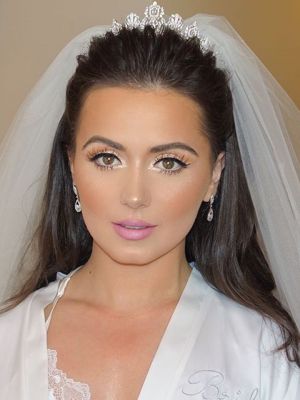 Bridal makeup by Vjollca Broja in Brooklyn, NY 11230 on Frizo