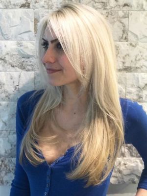 Highlights by Casie Morgan at Vu hair in New York, NY 10019 on Frizo