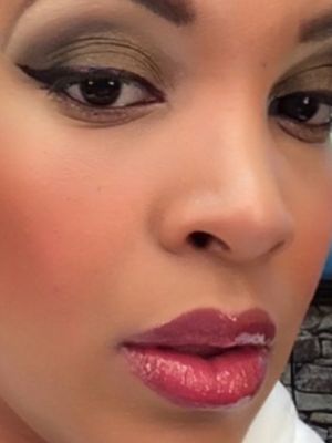 Evening makeup by Klayresse Reyes in Freeport, NY 11520 on Frizo
