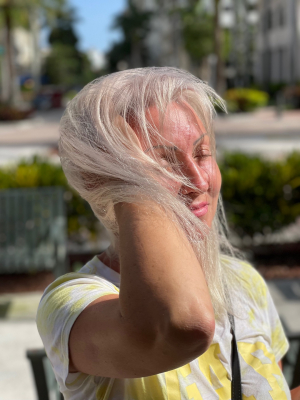 Double process by Armen Bagdasarov in North Miami Beach, FL 33160 on Frizo