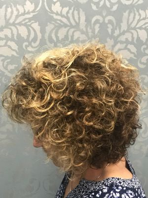 Women's haircut by Lisa DeRose Grossi at Beyond Hair LLC in Midland Park, NJ 07432 on Frizo