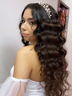 Hollywood waves by Sevda Kulieva at Best beauty salon in Miami, FL 33180 on Frizo