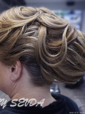 Updo by Sevda Kulieva at Best beauty salon in Miami, FL 33180 on Frizo